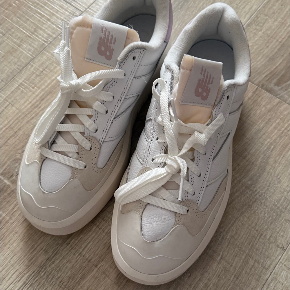 New Balance Women's/men’s  Sneakers unisex